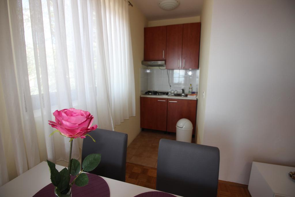 Apartments Nikola Novi Vinodolski Eksteriør bilde
