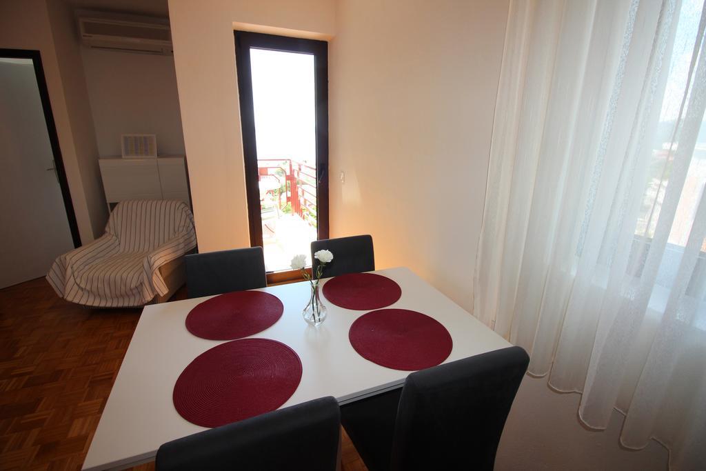 Apartments Nikola Novi Vinodolski Eksteriør bilde