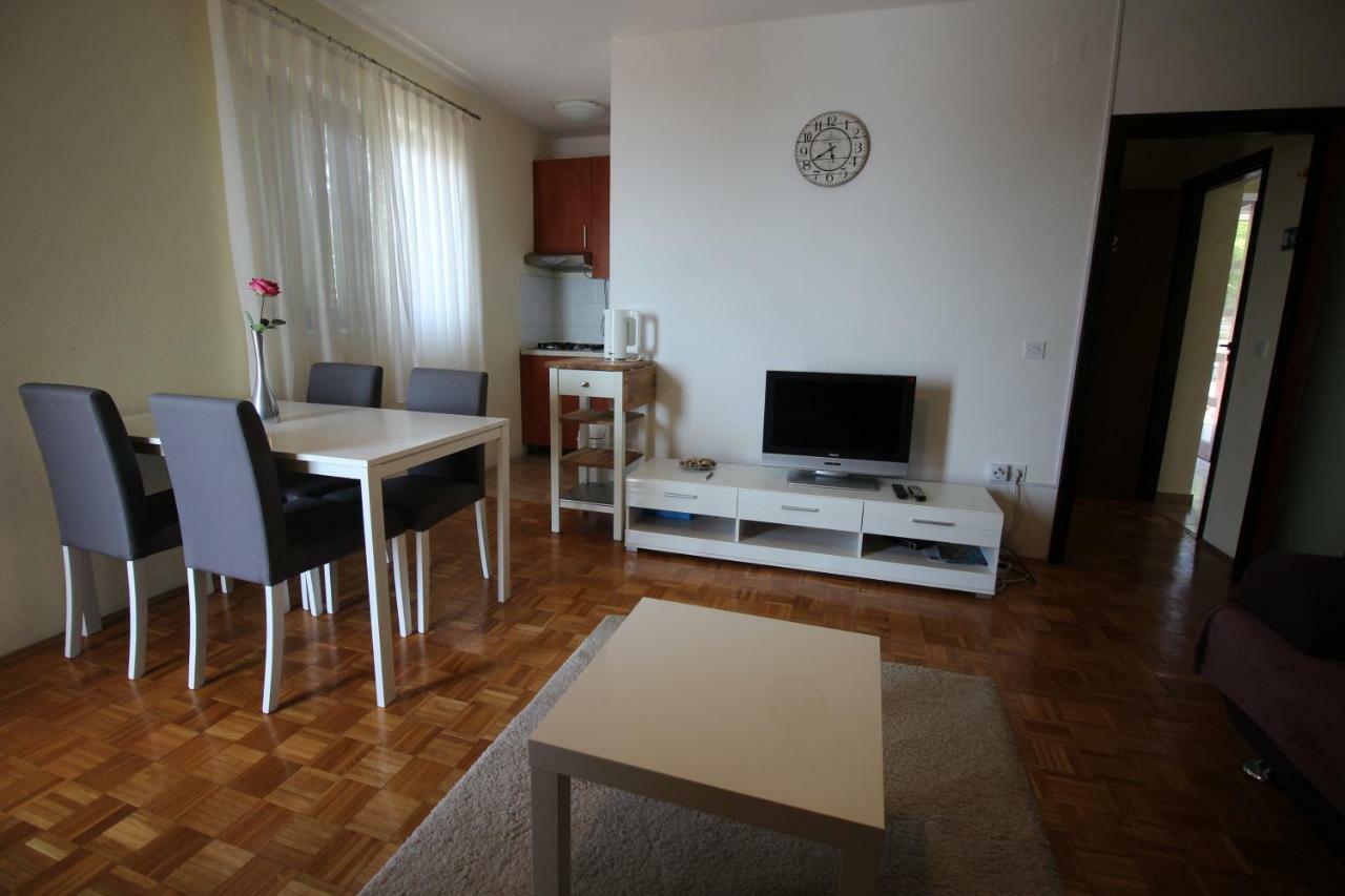 Apartments Nikola Novi Vinodolski Eksteriør bilde